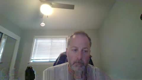 hey online show from May 8, 2026, 1:27 pm