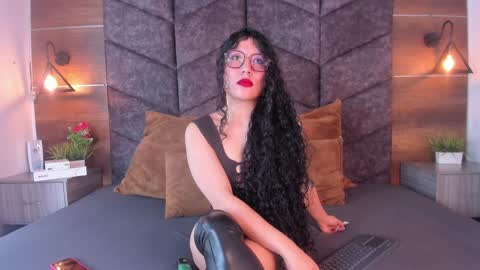 B R I A  online show from December 18, 2024, 3:04 am