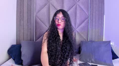 Snapshot of briaconner_ chatting on January 9, 2025, 9:48 am B R I A  online show from January 9, 2025, 9:48 am