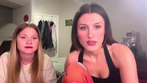 Snapshot of briadominick chatting on November 14, 2025, 2:21 am Brianna3 online show from November 14, 2025, 2:21 am