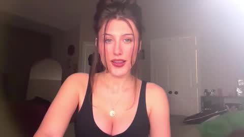 Snapshot of briadominick chatting on January 8, 2026, 6:48 am Brianna3 online show from January 8, 2026, 6:48 am