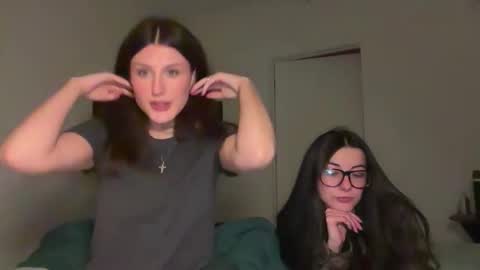 Snapshot of briadominick chatting on January 9, 2026, 2:25 am Brianna3 online show from January 9, 2026, 2:25 am