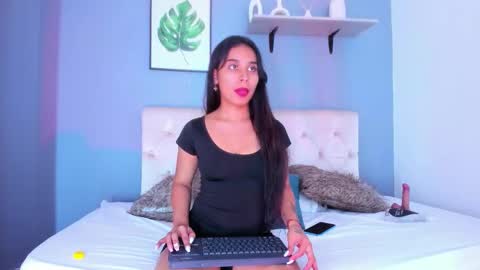 briana_austin5 online show from September 9, 2025, 8:30 pm