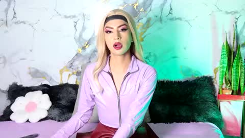 briana_white online show from June 1, 2026, 7:04 pm