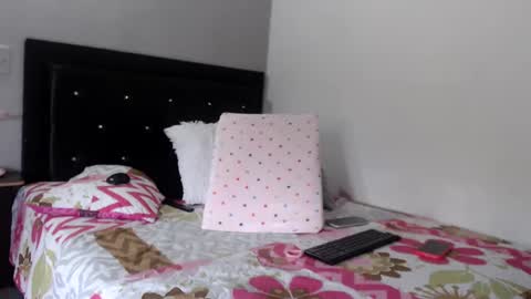 Snapshot of brianabarnes chatting on January 15, 2025, 7:55 pm brianabarnes online show from January 15, 2025, 7:55 pm