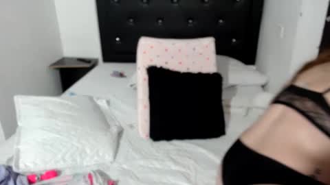 Snapshot of brianabarnes chatting on February 12, 2025, 9:54 pm brianabarnes online show from February 12, 2025, 9:54 pm