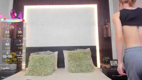 Briana online show from October 6, 2025, 1:08 pm