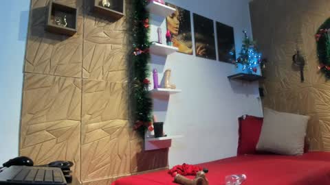 Brianna Chelsea  online show from December 18, 2024, 2:49 pm