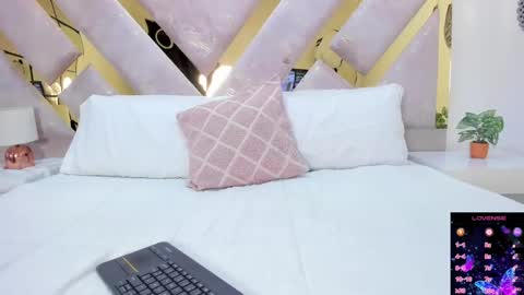 Brianna  online show from September 12, 2025, 12:38 pm