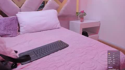 Brianna  online show from November 6, 2025, 11:22 am