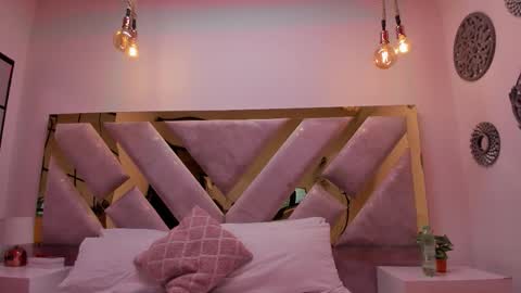 Brianna  online show from December 18, 2025, 11:27 am