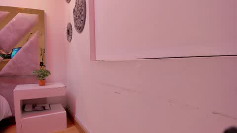 Brianna  online show from December 21, 2025, 11:39 am