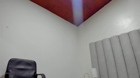 Snapshot of briannajackson_ chatting on December 17, 2024, 11:28 am brianna online show from December 17, 2024, 11:28 am