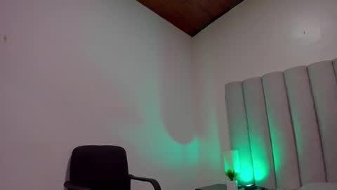 Snapshot of briannajackson_ chatting on February 25, 2025, 10:58 am brianna online show from February 25, 2025, 10:58 am