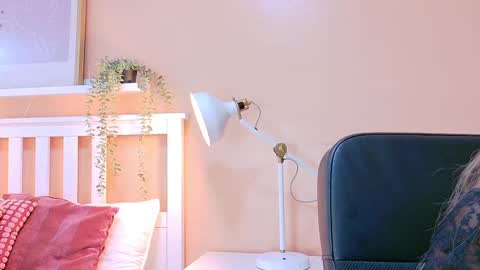 brianna online show from October 4, 2025, 11:41 am