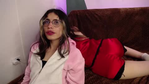 Snapshot of briarandblair chatting on January 23, 2025, 6:03 pm briarandblair online show from January 23, 2025, 6:03 pm