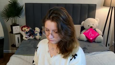 Snapshot of briarwynn chatting on February 18, 2026, 10:39 pm briarwynn online show from February 18, 2026, 10:39 pm