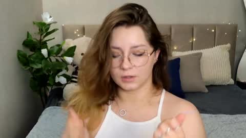 briarwynn online show from June 7, 2026, 6:22 pm
