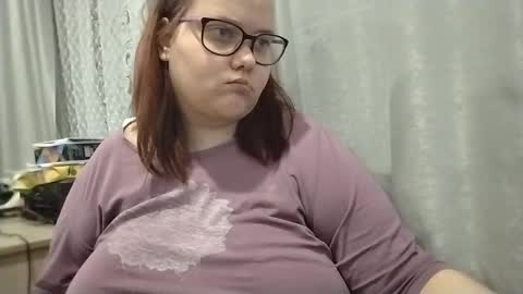 Snapshot of bridget_julianne chatting on January 3, 2025, 12:11 am Bridget Julianne online show from January 3, 2025, 12:11 am