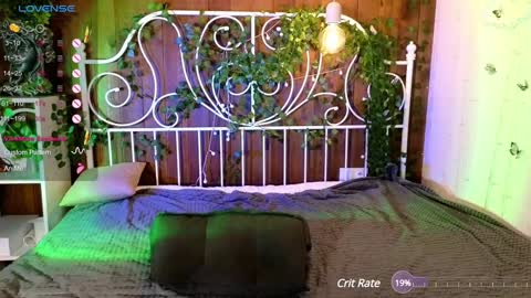Mary online show from December 5, 2024, 4:34 pm
