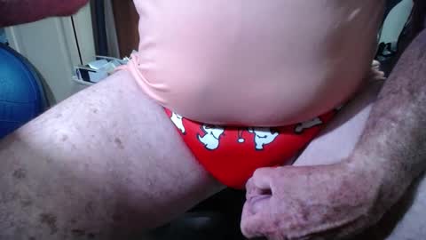 Snapshot of briefsguy52 chatting on December 25, 2024, 12:37 pm briefsguy52 online show from December 25, 2024, 12:37 pm