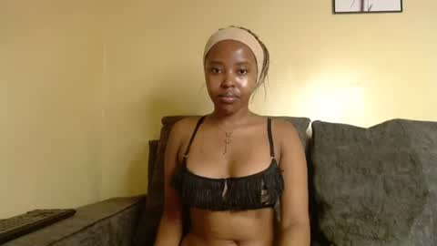 Snapshot of briella_10 chatting on July 23, 2026, 2:20 am briella online show from July 23, 2026, 2:20 am