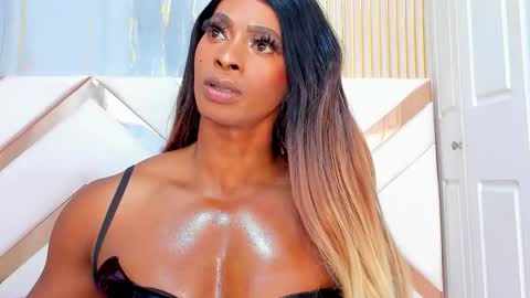 Snapshot of briggittebony chatting on October 10, 2025, 9:03 pm BIRGGITTEBONY online show from October 10, 2025, 9:03 pm