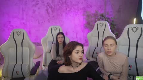 Diamonds Girls online show from January 20, 2025, 2:36 pm
