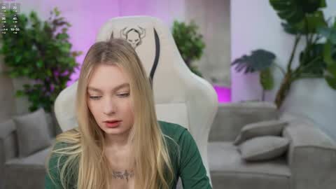 Diamonds Girls online show from March 11, 2025, 7:37 am