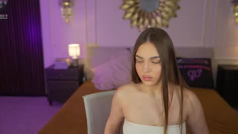 Snapshot of bright_diamonds_054 chatting on October 2, 2025, 7:26 am Diamonds Girls online show from October 2, 2025, 7:26 am