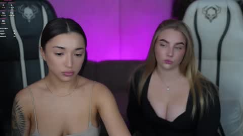 Snapshot of bright_diamonds_054 chatting on October 30, 2025, 2:51 pm Diamonds Girls online show from October 30, 2025, 2:51 pm