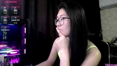 Snapshot of brightssmiles chatting on October 21, 2025, 6:14 am Aisha online show from October 21, 2025, 6:14 am