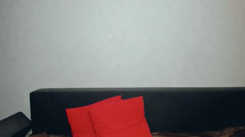 brilliantegirl_ online show from November 9, 2025, 7:50 am