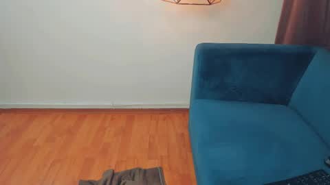 brilliantegirl_ online show from May 9, 2026, 6:51 am