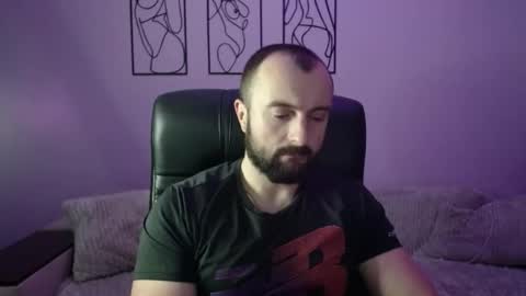 brindlefly69 online show from November 13, 2025, 2:16 pm