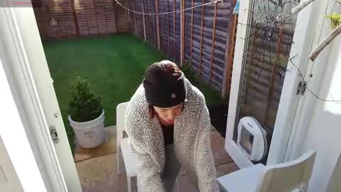 Snapshot of brinny_grace chatting on October 30, 2025, 8:27 am brinny_grace online show from October 30, 2025, 8:27 am