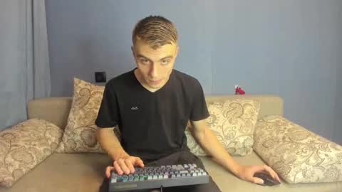 Snapshot of bristlebback chatting on September 15, 2025, 4:07 pm bristlebback online show from September 15, 2025, 4:07 pm