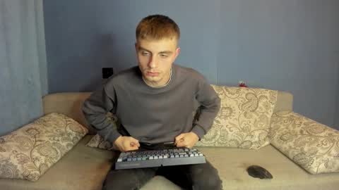 Snapshot of bristlebback chatting on September 22, 2025, 3:47 pm bristlebback online show from September 22, 2025, 3:47 pm