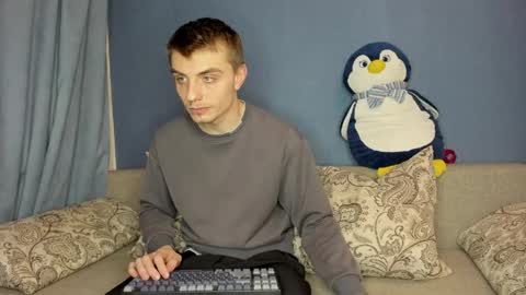 Snapshot of bristlebback chatting on April 11, 2026, 4:55 pm bristlebback online show from April 11, 2026, 4:55 pm