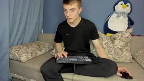 Snapshot of bristlebback chatting on April 14, 2026, 3:18 pm bristlebback online show from April 14, 2026, 3:18 pm