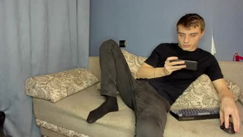 Snapshot of bristlebback chatting on April 19, 2026, 4:39 pm bristlebback online show from April 19, 2026, 4:39 pm