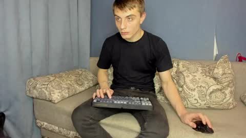 Snapshot of bristlebback chatting on April 19, 2026, 6:10 pm bristlebback online show from April 19, 2026, 6:10 pm