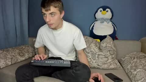 Snapshot of bristlebback chatting on May 4, 2026, 4:03 pm bristlebback online show from May 4, 2026, 4:03 pm