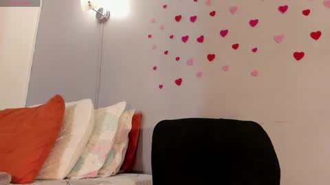 Snapshot of britanny_w chatting on May 16, 2026, 7:34 pm Brithaty online show from May 16, 2026, 7:34 pm