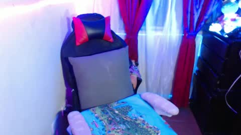 scarleth    follow mee 3 kis online show from December 18, 2024, 12:21 am