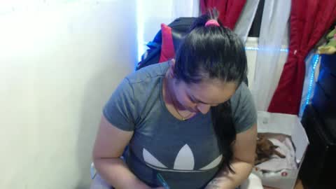 scarleth    follow mee 3 kis online show from January 22, 2025, 2:04 am