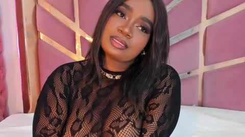 Snapshot of britanymooree chatting on April 17, 2026, 8:01 pm Britany online show from April 17, 2026, 8:01 pm