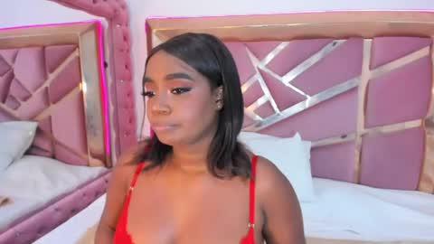 Snapshot of britanymooree chatting on April 28, 2026, 8:25 pm Britany online show from April 28, 2026, 8:25 pm