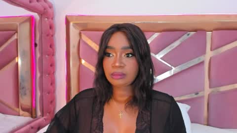 Snapshot of britanymooree chatting on May 4, 2026, 10:17 pm Britany online show from May 4, 2026, 10:17 pm
