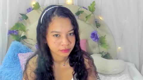 Snapshot of brithany_rousee chatting on December 23, 2024, 12:08 pm Brithany Rousee online show from December 23, 2024, 12:08 pm